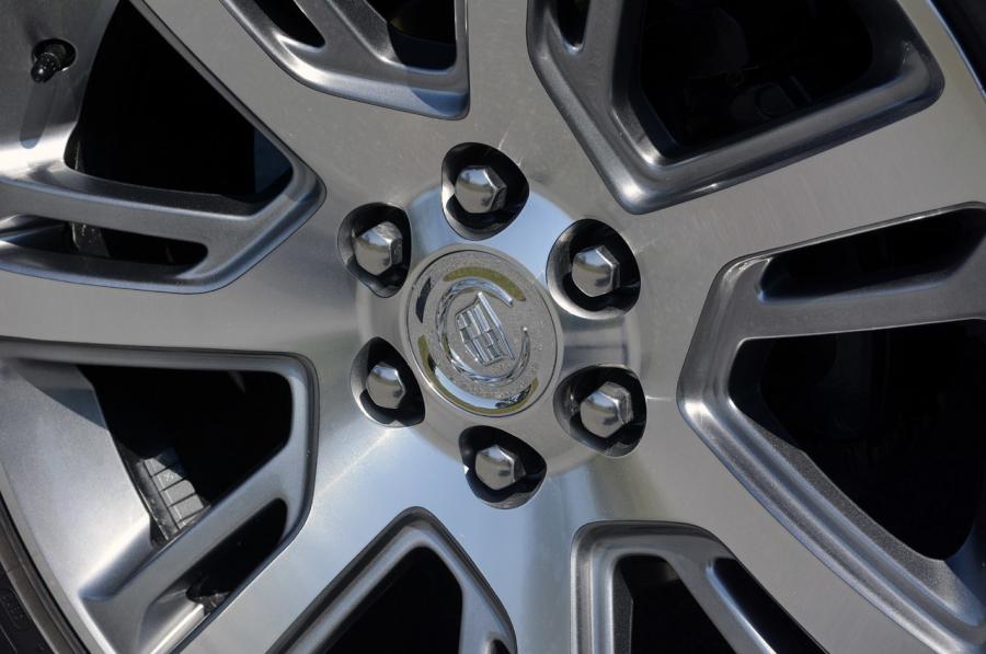 Cadillac Escalade 2015 года  (фото 59 из 91)